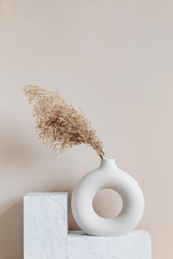 SPHINX Ceramic Donut Vase, Pampas Grass Flower Vase, Home Decor Centrepiece for Office or Gifts - (White, 6 Inch) - Image 6